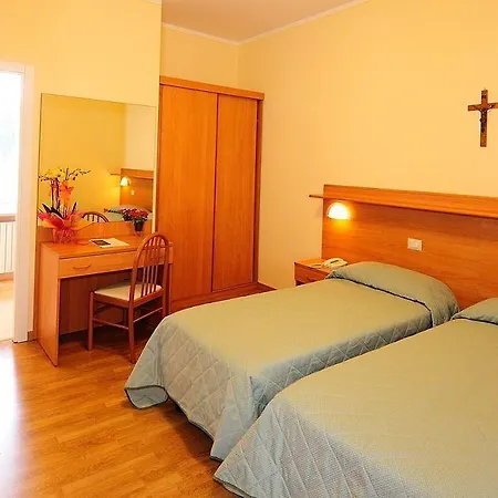 Otel Sacro Cuore 2*