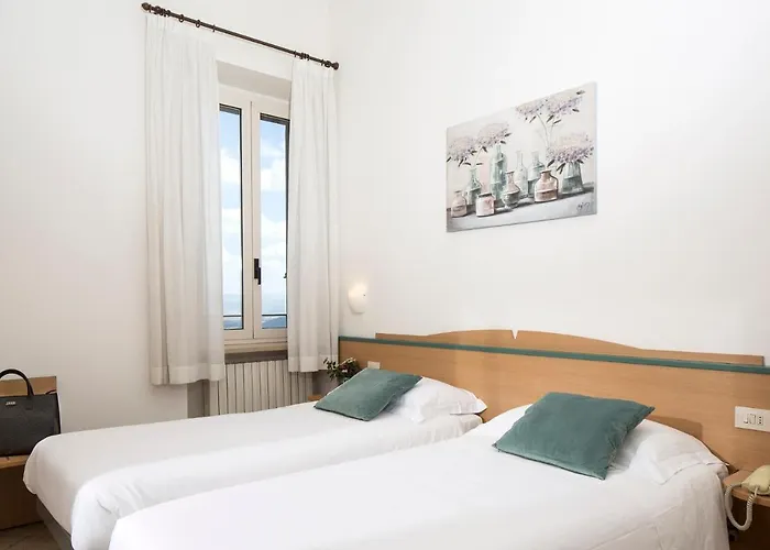 Sacro Cuore فندق 2*